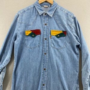 Used Levi’s button up